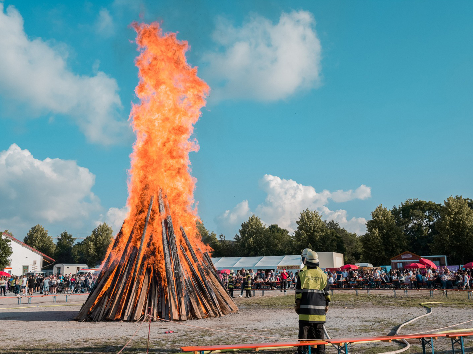 Truderinger Sonnwendfeuer